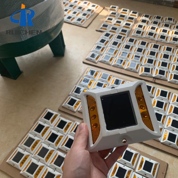 <h3>360 Degree Led Solar Road Stud For Walkway In Japan-RUICHEN </h3>
